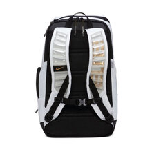 DX9786-100-Nike-Elite-Hoop-Ryggsaack-3-basketshop.se