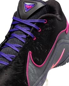 Nike LeBron XXII ´Blacklight´